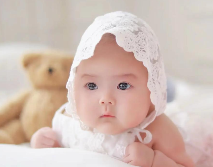 女孩起名带晶字的女孩名字